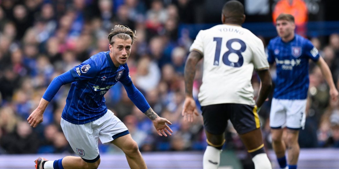 McKenna must now drop Clarke and unleash “ridiculous” Ipswich star
