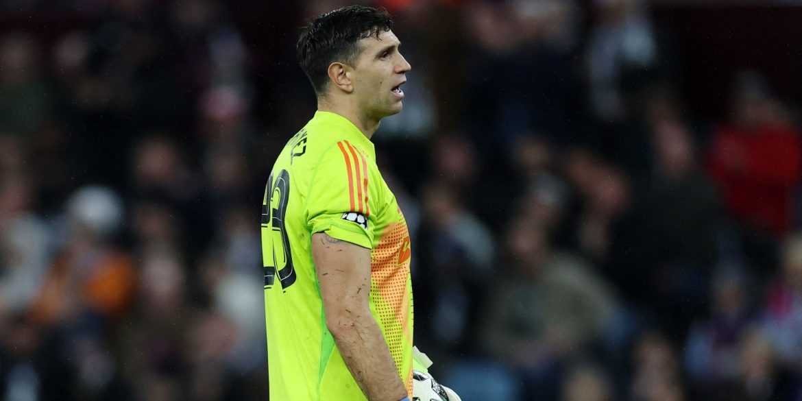 "Sensational" GK emerges as Aston Villa's top target to replace Martinez